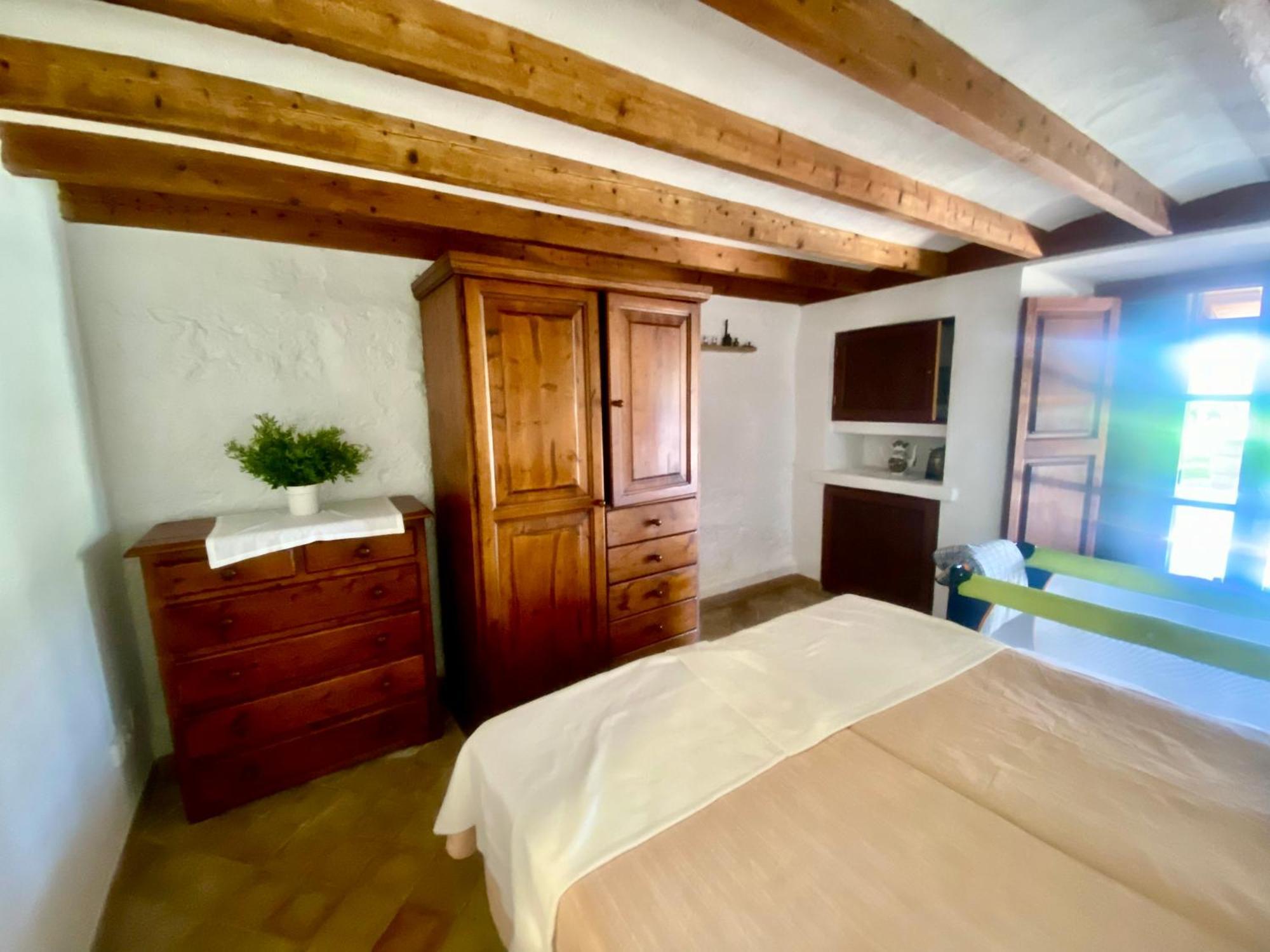 Apartment Ullal - Rural Charm Approx 73000 Meters And Outdoor Adventure Agritourism With Private Mountain Path Approximately 5 Minutes Walking From The Ideal For Relaxation