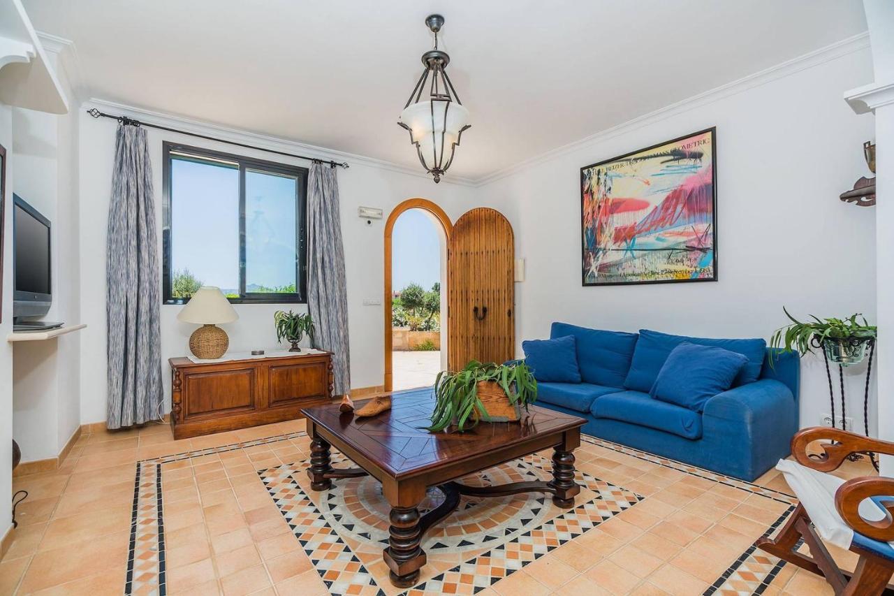 Apartament Puerto De Pollensa And Apartments, With Private Mountain Ideal For Runners, Trailers,near Approximately 5 Minutes Walking, Unique Experience In A Ullal Old Typical Mallorca House With Private Mountain And Near To The Beac